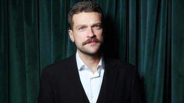 Сын Дмитрия Нагиева поздравил отца с днём рождения, побрившись налысо: видео