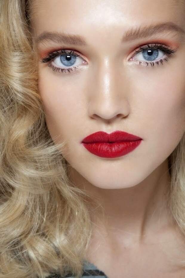 Fall Makeup Trends - Red Lips