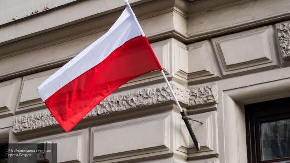 Польша хочет ввести санкции против РФ из-за белорусских протестов Польша хочет ввести санкции против РФ из-за белорусских протестов
