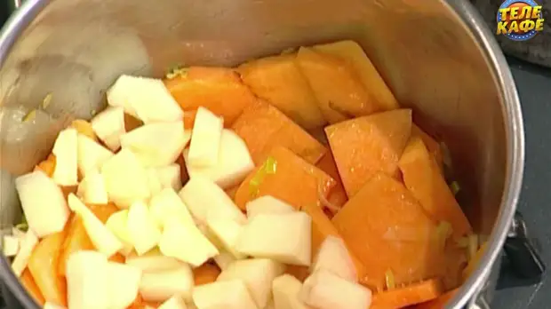 Крем-суп из тыквы и груши