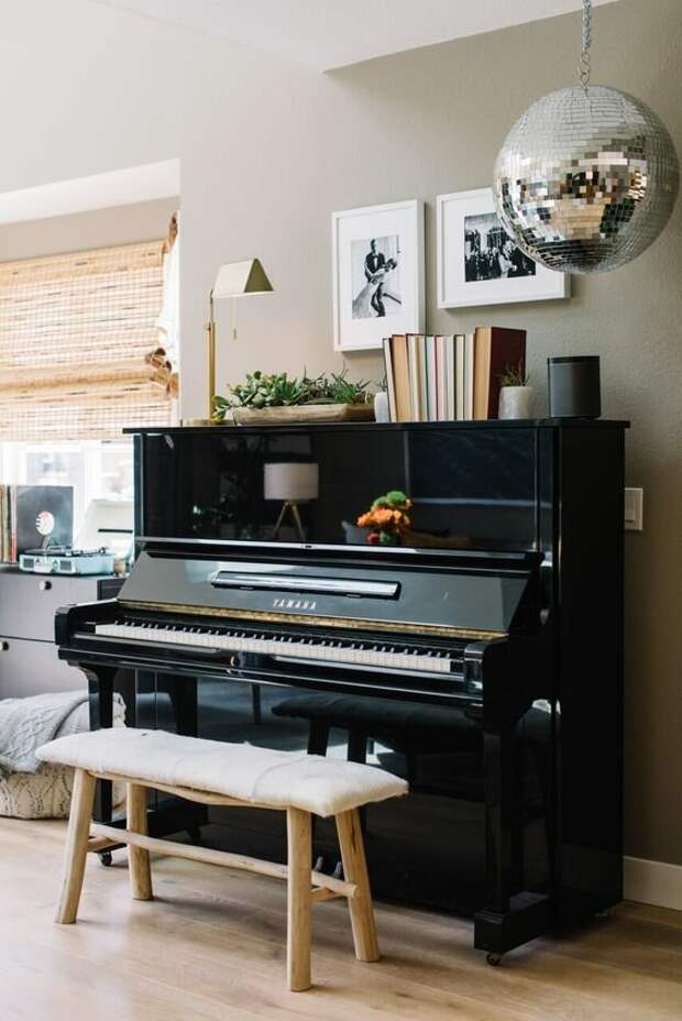 Старые буфеты, комоды и фортепиано. Их тоже можно подружить с современным интерьером.
