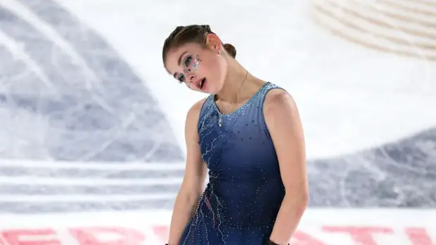 Фигуристка Косторная сломала руку