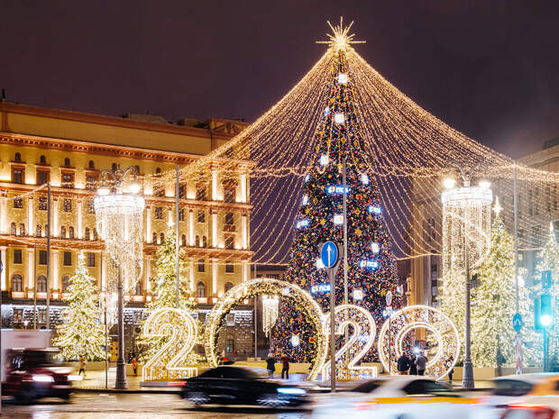 Как была расцвечена Москва в 2019 году.