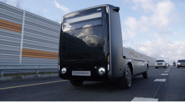 Wildberries начала перевозить грузы на беспилотных электромобилях в Подмосковье