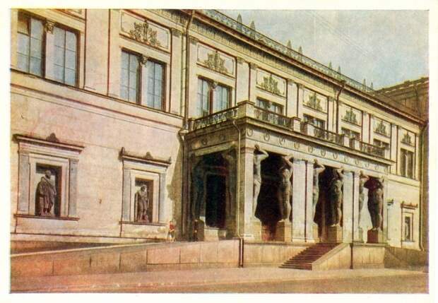 Один из самых крупных музеев России, основан в 1764 году по приказу Екатерины Великой.
