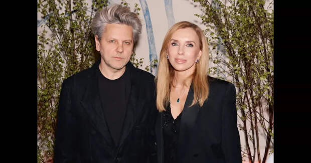 Светлана Бондарчук с мужем и сыном, Любовь Толкалина, Мария Миногарова и Юлия Снигирь посетили премию Action