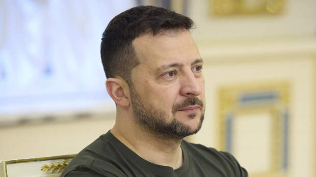 Зеленский заявил, что Бог «носит на плече шеврон с украинским флагом»