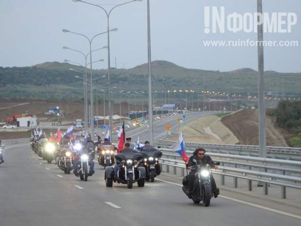 Эксклюзивные кадры запуска автомобильного движения на Крымском мосту