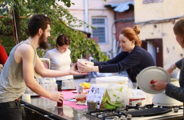 Фудшеринг распространен в крупных городах. / Фото: detfond.com