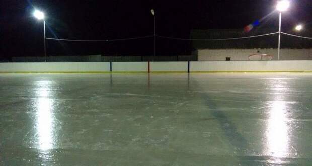хоккейная площадка