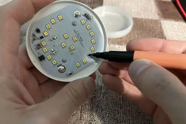 Как самому починить светодиодную лампочку, чтобы не покупать новую