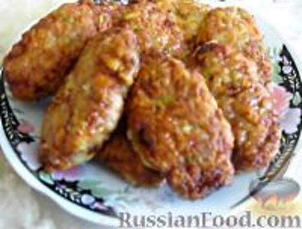 Фото к рецепту: Мясные котлеты с кабачками