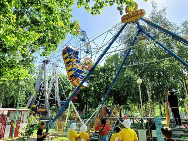 В парках Краснодара на два дня остановят аттракционы из-за аномальной жары