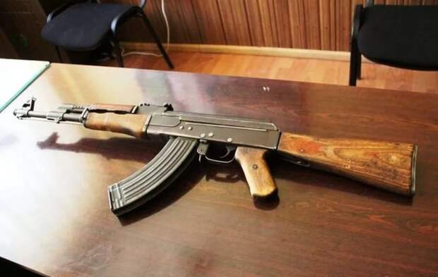 34 летняя записка из автомата Калашникова 34 летняя записка из автомата Калашникова автомат калашникова, капсула времени, послание