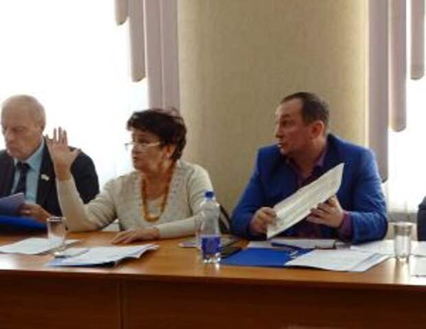 В Думе Невьянска рассмотрели обращение о ненадлежащем поведении депутата