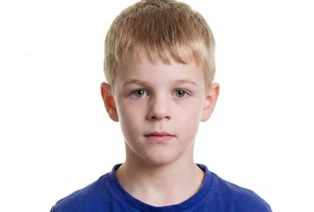 В Петербурге ищут мальчика, которого увез белый внедорожник. Задержан подозреваемый — прораб из ЛНР