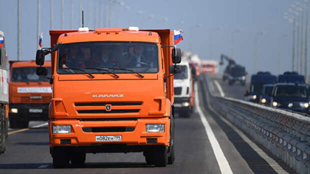 Путин за 16 минут проехал по Крымскому мосту