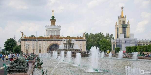 Собянин открыл на ВДНХ сезон городских фонтанов. Фото mos.ru