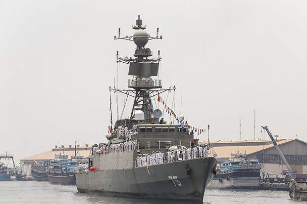 Подводная лодка напала на иранское судно близ Шри-Ланки