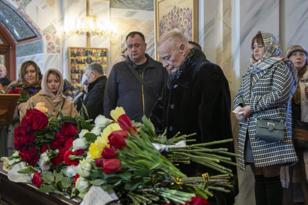 "Он никогда не ломал индивидуальность": в Туле простились с Борисом Играевым