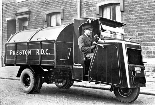 Karrier Colt Refuse truck (1929)