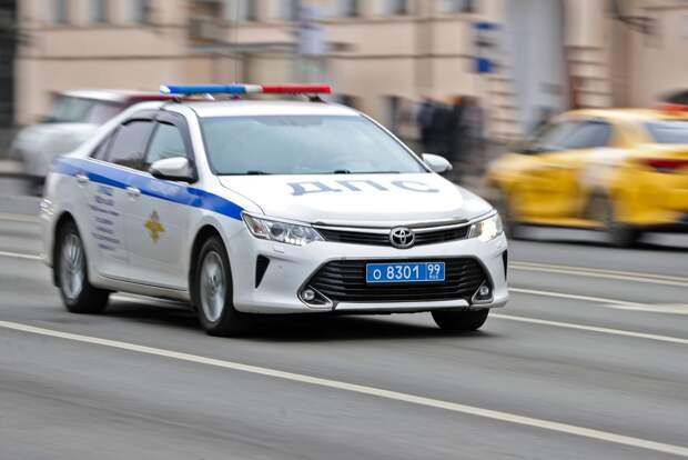 В Москве водитель с поддельными правами попытался скрыться от ДПС
