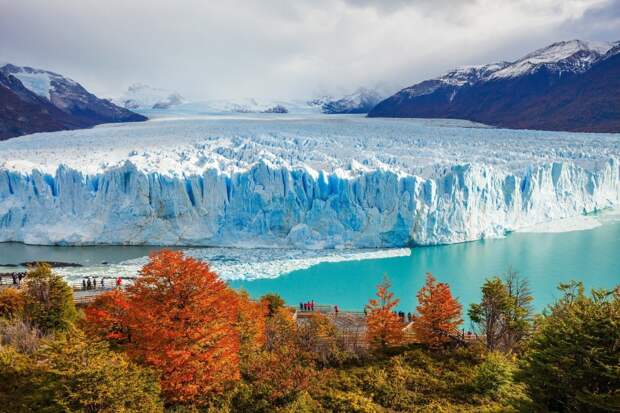 Ледник Перито-Морено расположен в национальном парке Лос-Гласьярес в провинции Санта-Крус, Аргентина. Это одна из самых важных достопримечательностей Аргентинской Патагонии красивые места, красота, ледник, ледники, природа, путешественникам на заметку, туристу на заметку, фото природы
