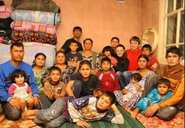 Соседка прописала к себе 16 таджиков. Что стало с ней и с квартирой?