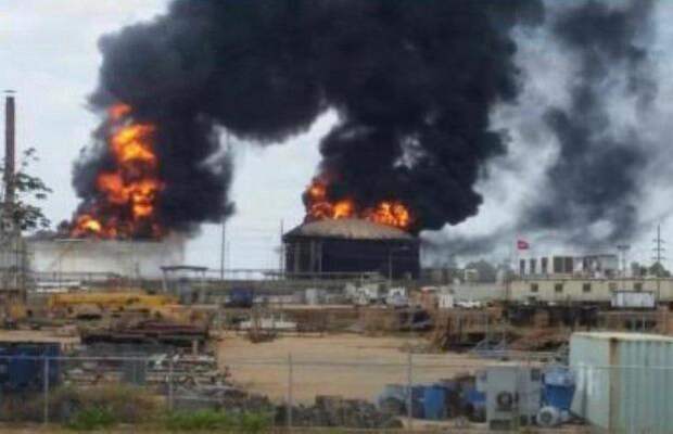 В Венесуэле прогремели взрывы на нефтяном заводе