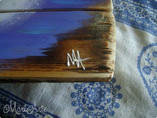 Здравствуйте, всем, заглянувшим ко мне в гости !!  Увидела я как то в интернете, что можно расписывать обычные деревянные дощечки, небрежно сколоченные..... фото 28