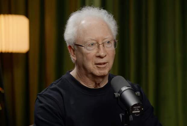 Олег Вьюгин: Идет процесс создания двуполярного мира