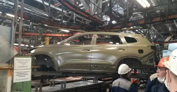 Кроссовер Chery на конвейере УАЗа: фото