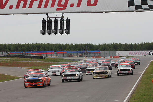Заезд Gorkyclassic GP на автодроме «Нижегородское кольцо» Заезд Gorkyclassic GP на автодроме «Нижегородское кольцо»