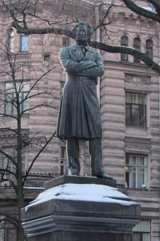 Памятник Пушкину в Петербурге, автор А. Опекушин