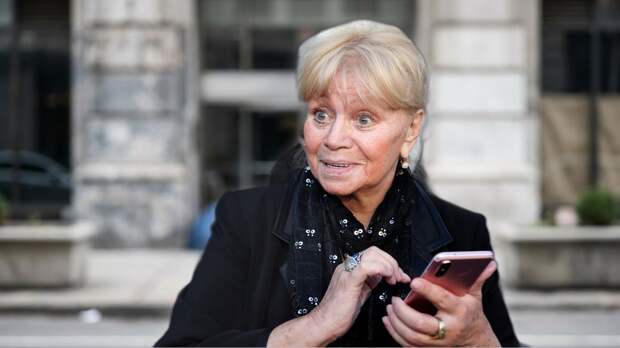 «Он приходил, когда было пусто»: как женщина, которую не любил Миронов, стала главной в его жизни