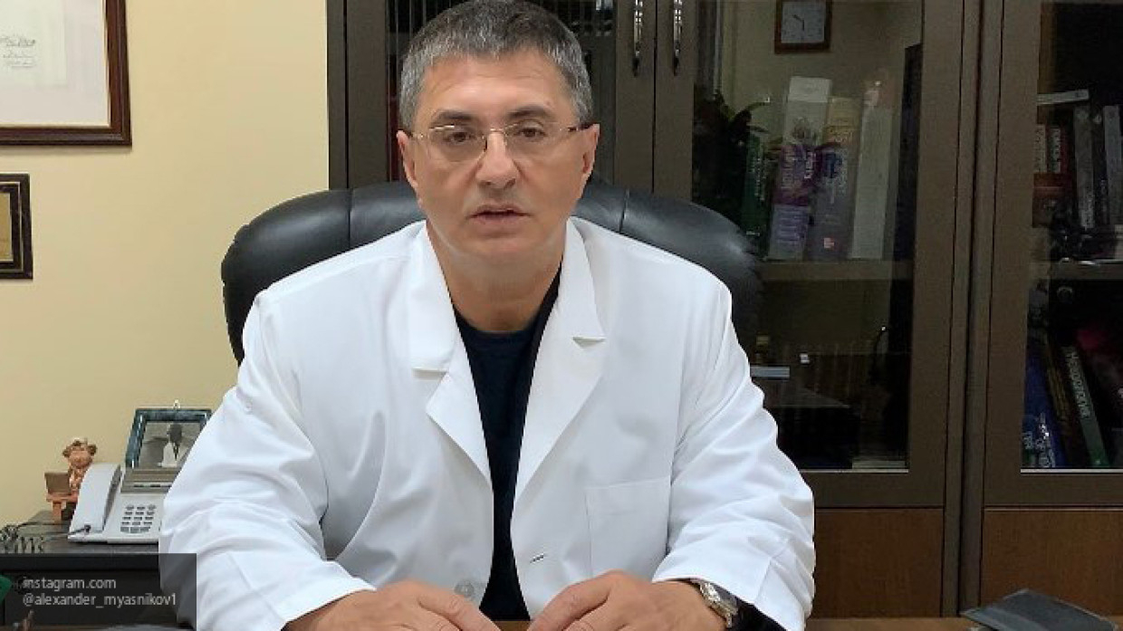Мясников перечислил способы минимизировать риски заражения коронавирусом