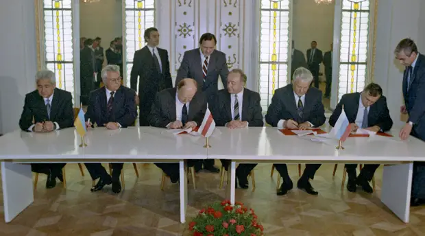 «Люди продемонстрировали желание жить в одной стране»: почему референдум 1991 года не смог спасти СССР