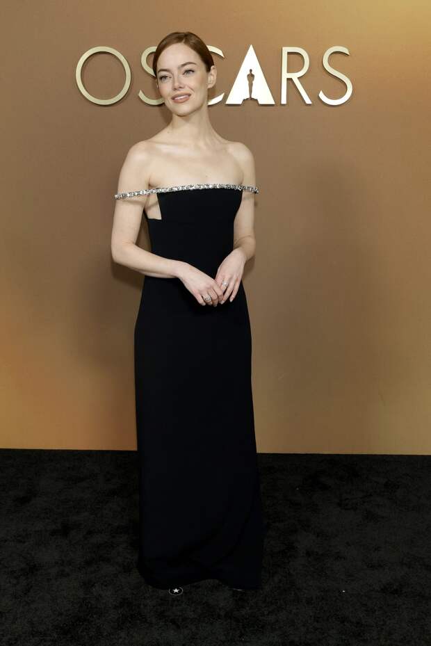 Фавориты: Дженнифер Лопес, Сидни Суини и Эмма Стоун