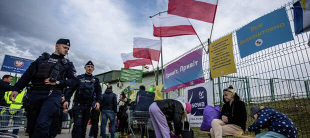 В Польше украинцев обязали покидать страну в течение 30 дней