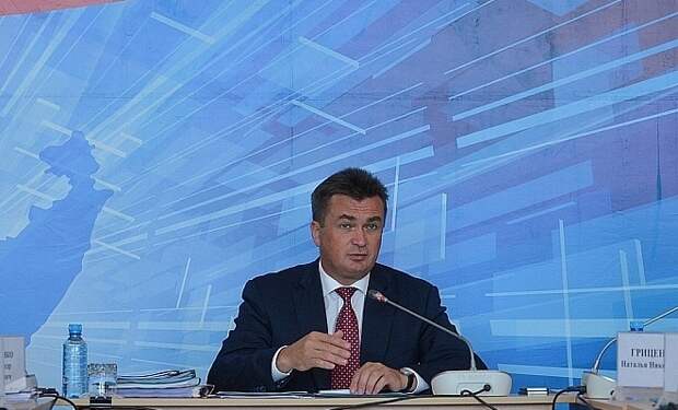 Владимир Миклушевский встретился с депутатом Госдумы Светланой Горячевой Владимир Миклушевский встретился с депутатом Госдумы Светланой Горячевой
