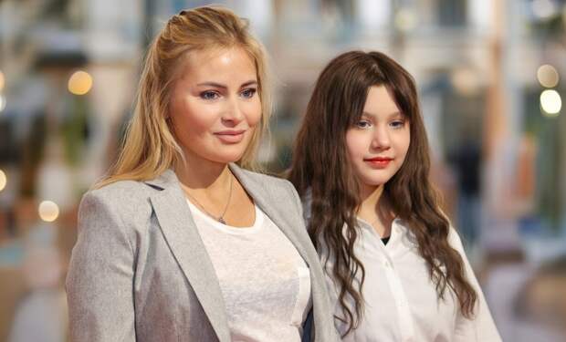 Полина Аксенова дочь Даны Борисовой оказалась в психиатрической больнице