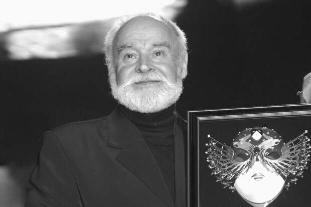 Актер и лауреат "Золотой маски" Владимир Гуляев умер в 92 года