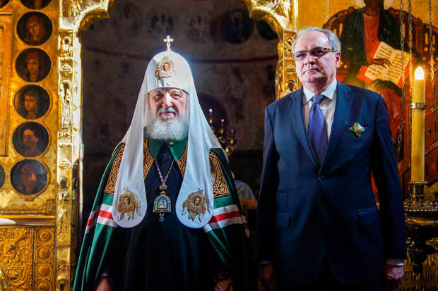 Патриарх наградил Валерия Фадеева орденом преподобного Сергия Радонежского III степени