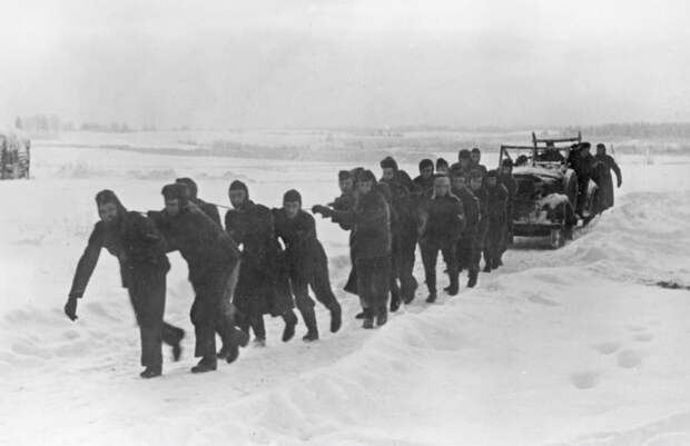 «Поворот, происшедший на русском фронте, является самым важным событием…»