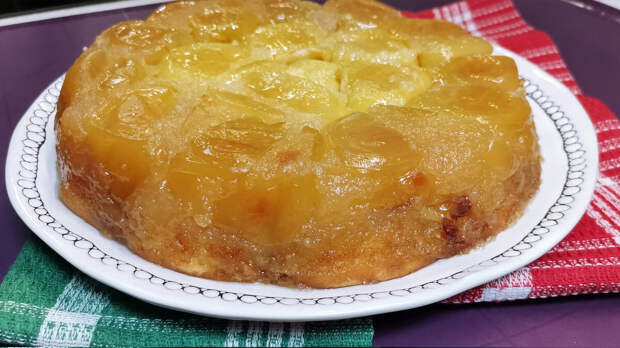 "Янтарный" пирог с яблоками (много начинки, мало теста)