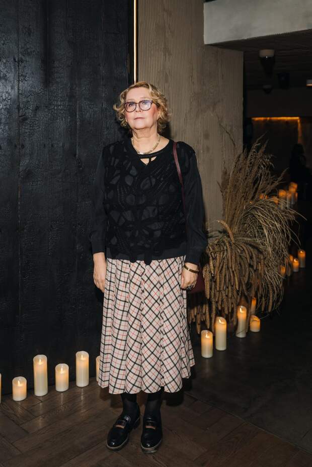 Ужин при свечах: Лянка Грыу, Ольга Сутулова и Владимир Канухин