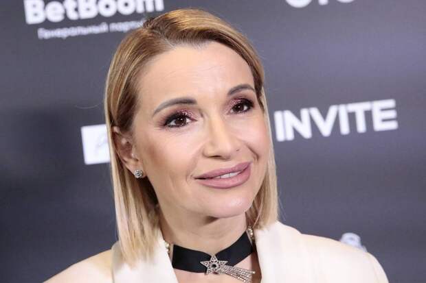 Известная телеведущая ответила на слухи об отъезде из России