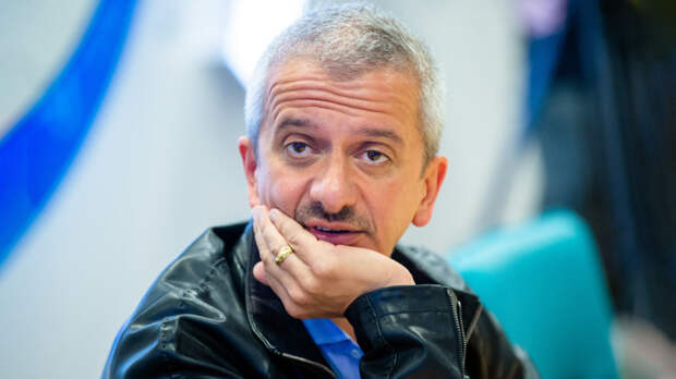 Богомолов попросил уволить его с поста исполняющего обязанности ректора Школы-студии МХАТ