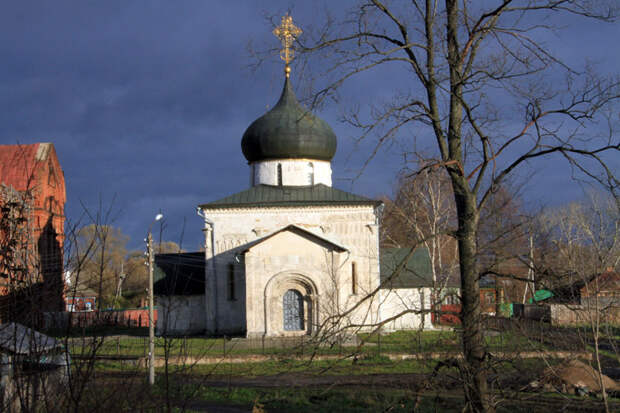 2013-10-19 Последний домонгольский каменный храм: Георгиевский собор (Юрьев-Польский) 1234 г.