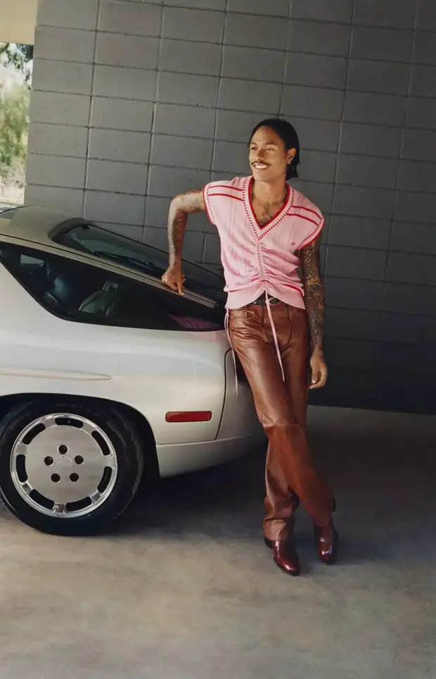 Как в сериале: Ким Кэтролл снялась в рекламе Farfetch Как в сериале: Ким Кэтролл снялась в рекламе Farfetch